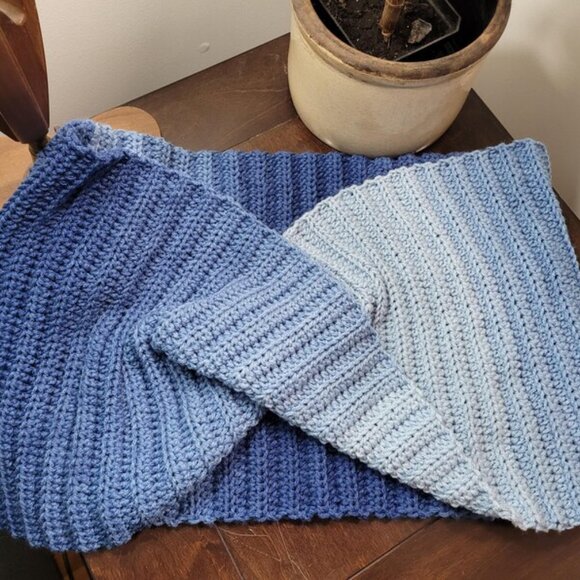 Hand Made OOAK Crochet Boho Mobius Cowl Scarf Neck Warmer,Shoulder Wrap NO Fus - Picture 3 of 5